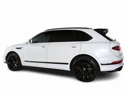 Certified 2023 Bentley Bentayga Speed image 12