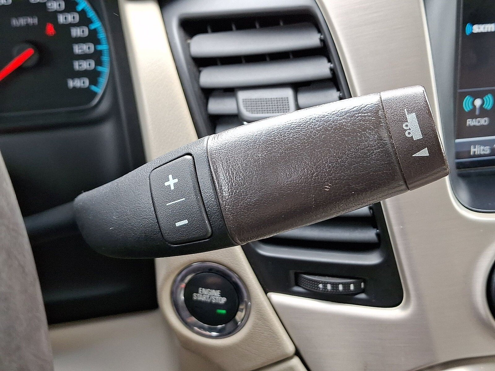 Used 2018 GMC Yukon XL Denali w/ Open Road Package AWD/4WD image 12