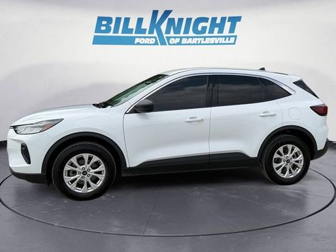 Used 2024 Ford Escape Active AWD/4WD image 2