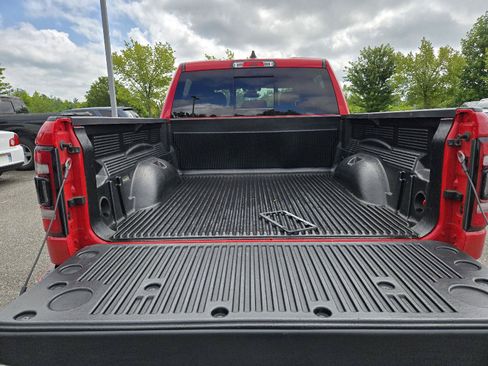 Used 2020 RAM 1500 Big Horn AWD/4WD image 14