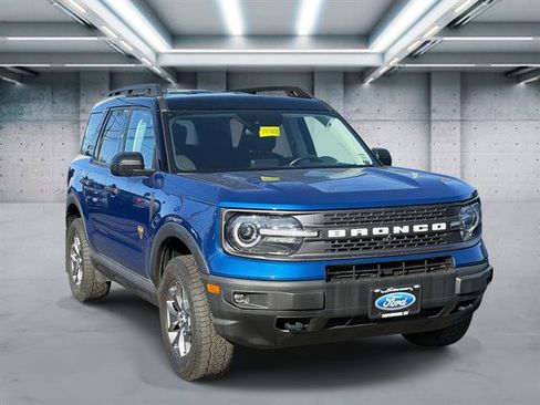 Used 2023 Ford Bronco Sport Badlands image 2