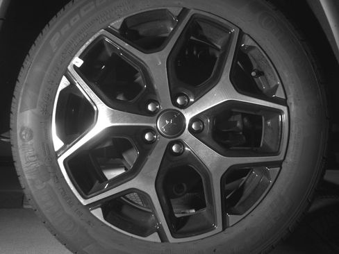 Used 2025 Jeep Compass Limited image 15