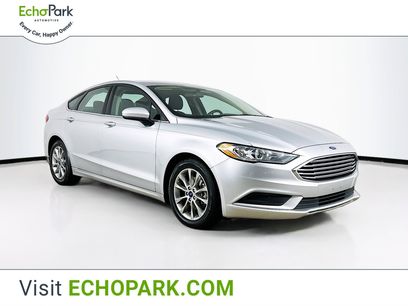 Used 2017 Ford Fusion SE w/ Fusion SE Technology Package