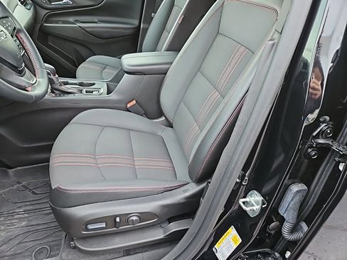 Used 2024 Chevrolet Equinox RS image 23