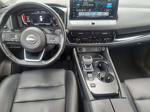 Used 2024 Nissan Rogue SL w/ SL Premium Package image 19