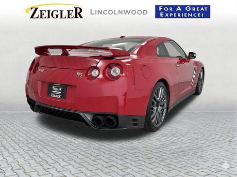 Used 2016 Nissan GT-R Premium AWD/4WD image 63