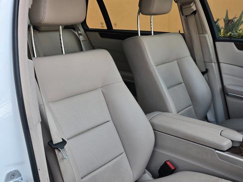 Used 2014 Mercedes-Benz E 350 4MATIC Wagon w/ Premium 1 Package image 75