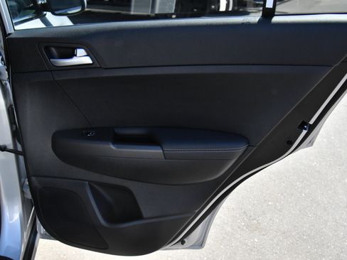 Used 2019 Kia Sportage LX AWD/4WD image 34