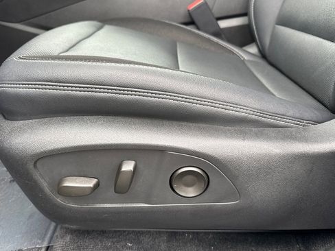 Used 2024 Chevrolet Blazer EV LT image 14