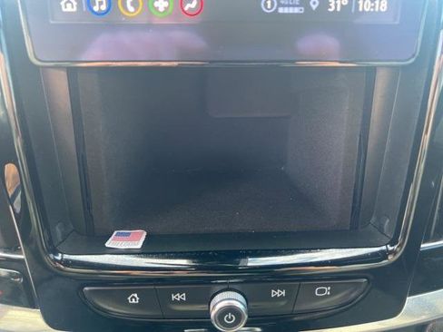 Used 2023 Chevrolet Traverse LT image 33