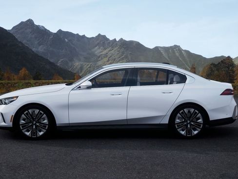 Used 2025 BMW 530i image 34