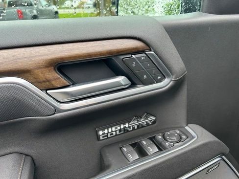 New 2026 Chevrolet Silverado 1500 High Country w/ Midnight Edition AWD/4WD image 18