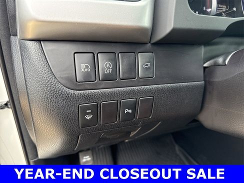 Used 2017 Toyota Highlander Limited image 20