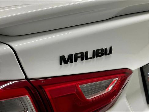 Used 2024 Chevrolet Malibu RS FWD image 33