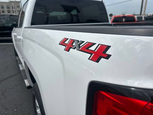Used 2018 Chevrolet Silverado 1500 LT w/ All Star Edition AWD/4WD image 11