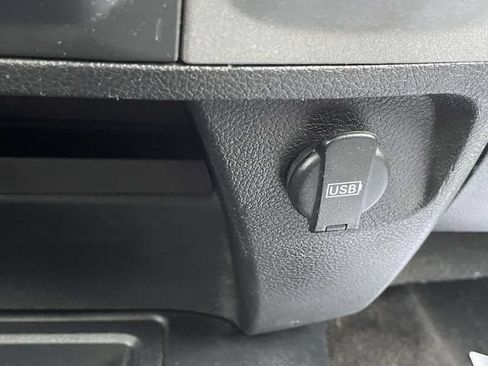 Used 2015 RAM 2500 Tradesman w/ Chrome Appearance Group AWD/4WD image 27