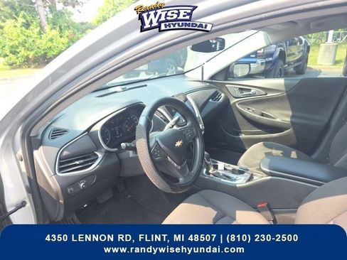 Used 2021 Chevrolet Malibu LS FWD image 8