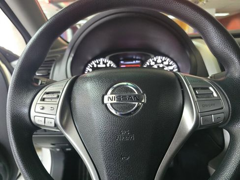 Used 2015 Nissan Altima 2.5 S w/ Special Edition Package FWD image 22