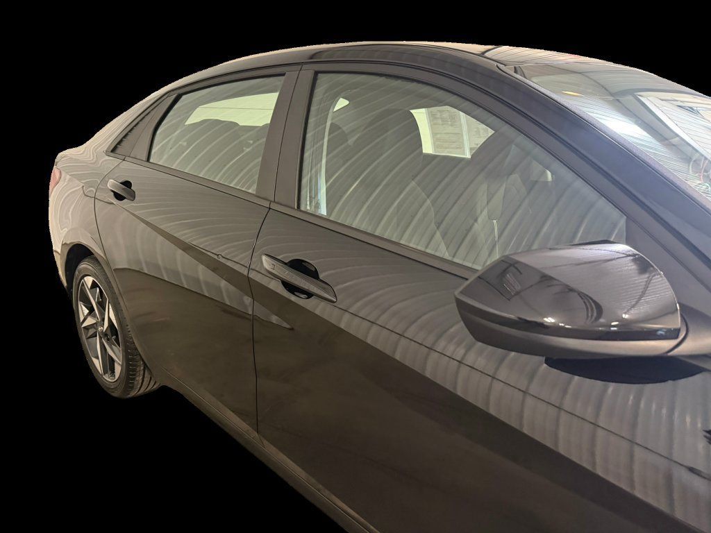 Certified 2023 Hyundai Elantra SEL w/ Convenience Package FWD image 15