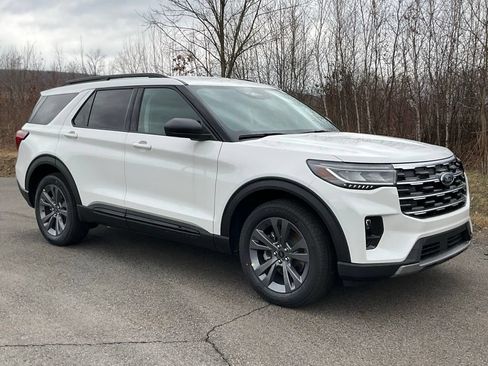 New 2026 Ford Explorer Active w/ Active Comfort Package AWD/4WD image 1
