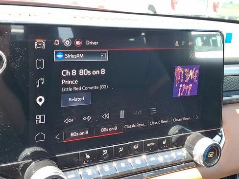 Used 2025 GMC Canyon AT4 w/ Nightfall Edition AWD/4WD image 14