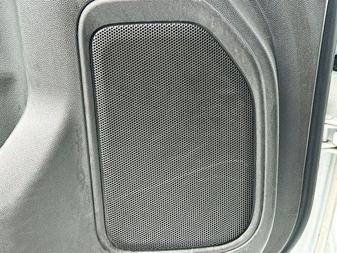 Used 2020 Chevrolet Silverado 1500 LT w/ Convenience Package image 17