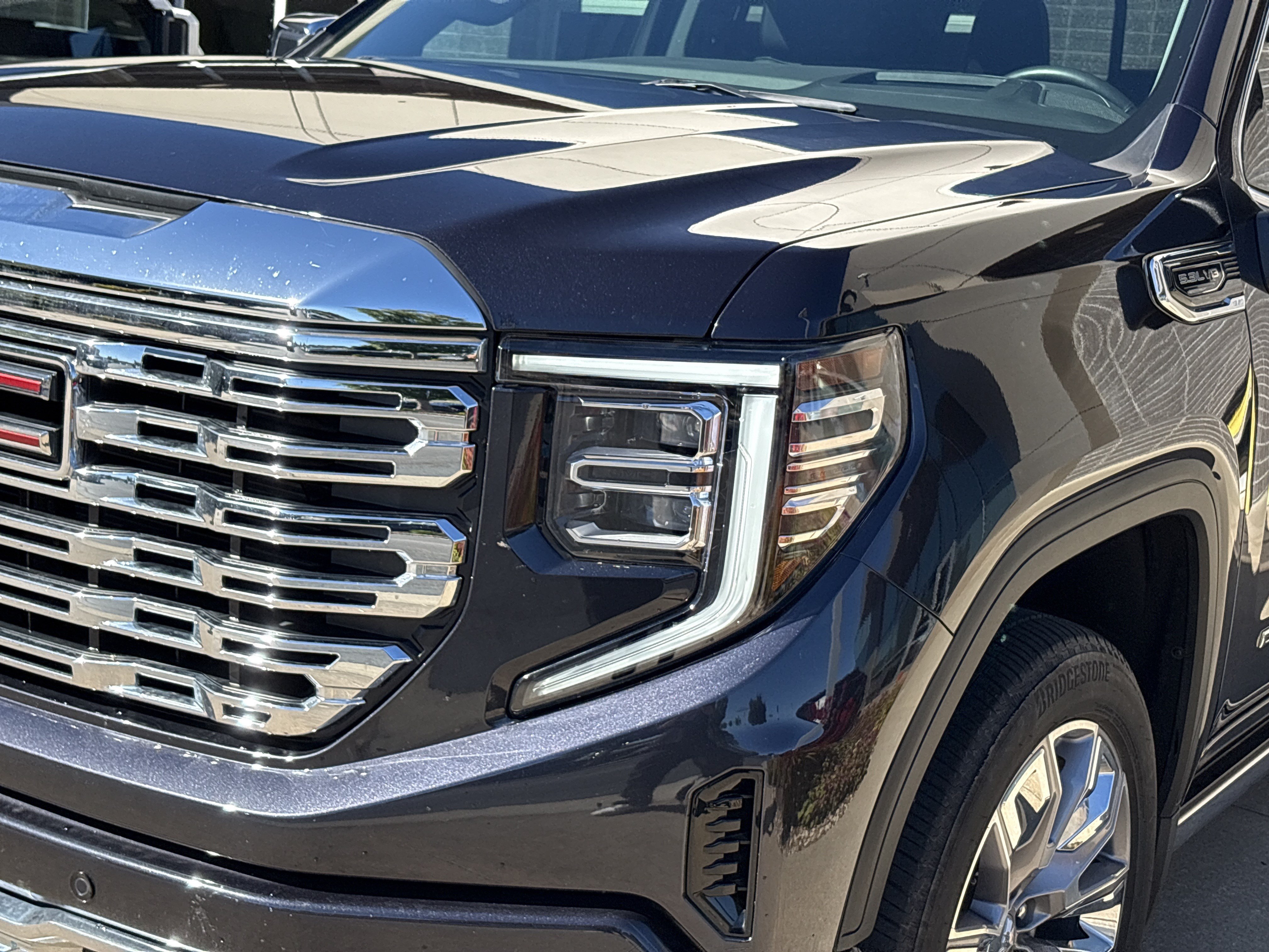 Used 2025 GMC Sierra 1500 Denali w/ Denali Reserve Package AWD/4WD image 6
