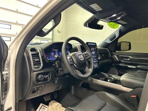 Used 2025 RAM 1500 Laramie image 17