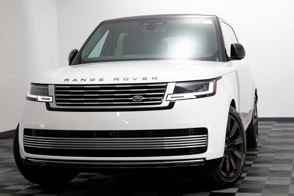 New 2025 Land Rover Range Rover SV AWD/4WD image 2