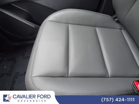 Used 2026 Ford Explorer Active w/ Active Comfort Package AWD/4WD image 42