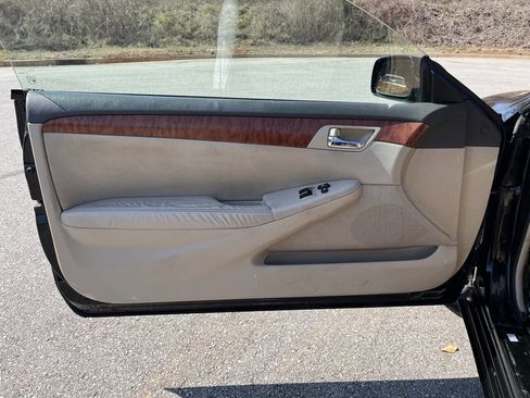 Used 2007 Toyota Solara SLE image 7