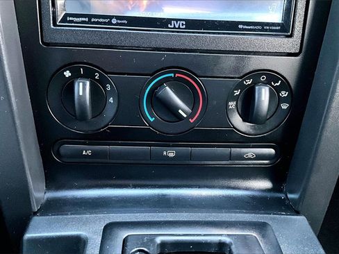 Used 2009 Ford Mustang GT image 31