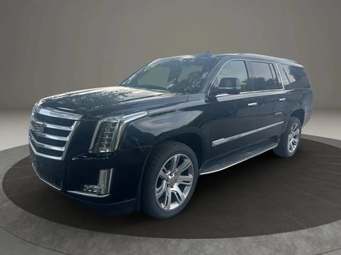 Used 2015 Cadillac Escalade ESV Luxury AWD/4WD image 2