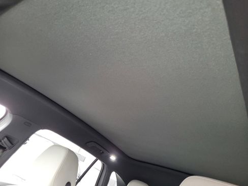 Used 2022 Volkswagen ID.4 Pro S image 13