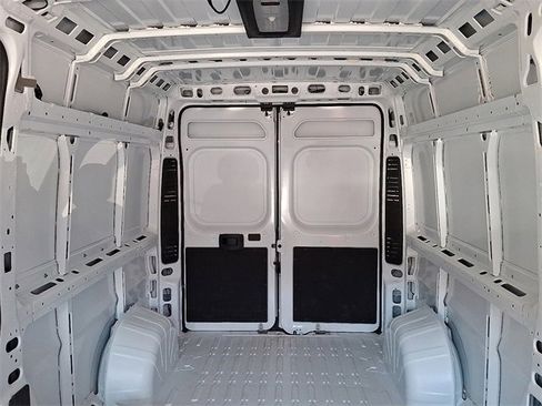 Used 2025 RAM ProMaster 2500 w/ Convenience Group image 24