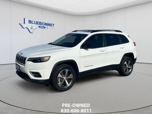 Used 2022 Jeep Cherokee Limited AWD/4WD image 1