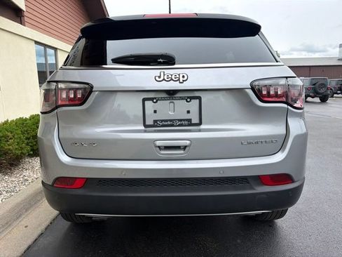 Used 2023 Jeep Compass Limited AWD/4WD image 12
