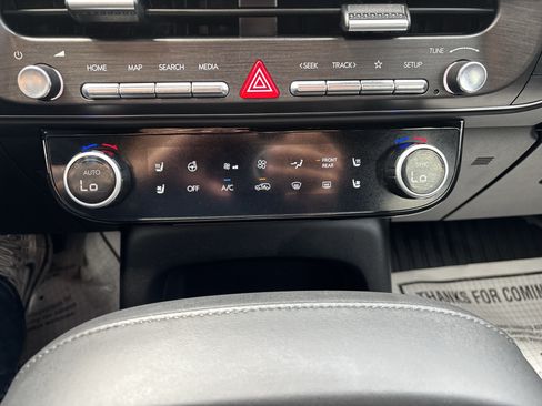 Used 2026 Hyundai Palisade Calligraphy FWD image 36