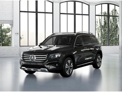 Used 2026 Mercedes-Benz GLB 250 4MATIC image 14