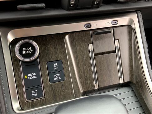Certified 2024 Lexus GX 550 w/ Accessory Package (2T) AWD/4WD image 34