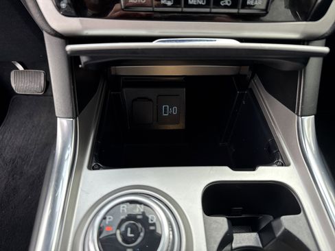 Certified 2022 Ford Explorer XLT w/ Equipment Group 202A image 40