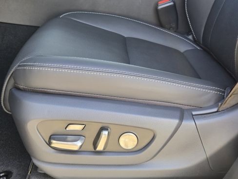 New 2026 Lexus LX 700h Luxury image 18