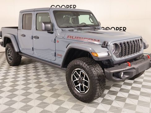 Used 2025 Jeep Gladiator Rubicon image 1