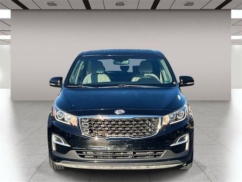 Used 2019 Kia Sedona LX image 9
