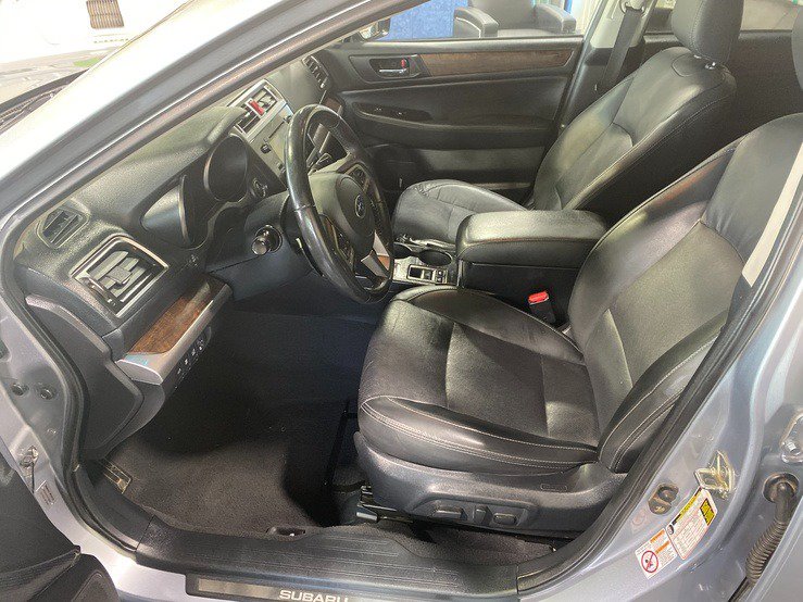 Used 2017 Subaru Outback 2.5i Limited AWD/4WD image 12