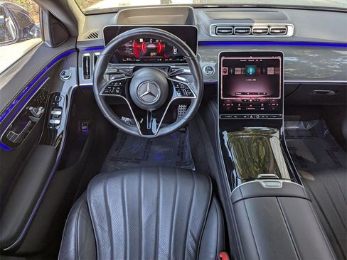 Used 2022 Mercedes-Benz S 580 S 580 w/ AMG Line Package image 7