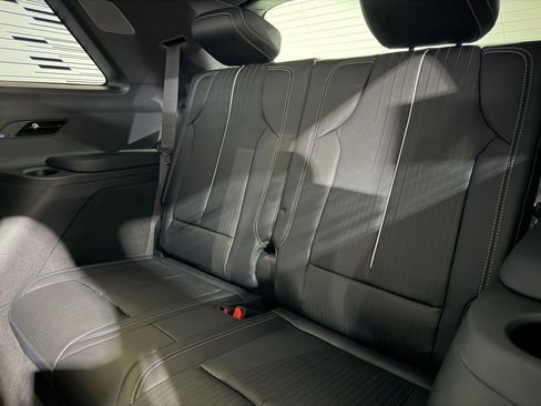 New 2026 Cadillac Vistiq Luxury AWD/4WD image 44