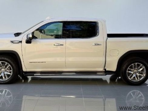 Used 2022 GMC Sierra 1500 SLT w/ SLT Premium Package image 3