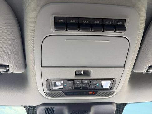 Used 2026 Ford F350 XLT w/ XLT Premium Package AWD/4WD image 16