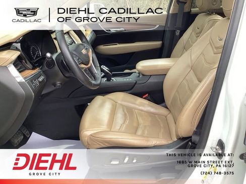 Used 2018 Cadillac XT5 Platinum w/ Driver Assist Package AWD/4WD image 19
